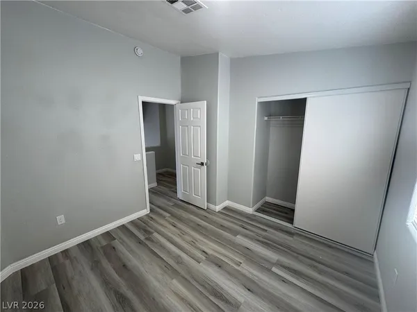 $2,120 | 5273 Panguitch Drive, Las Vegas, NV 89122