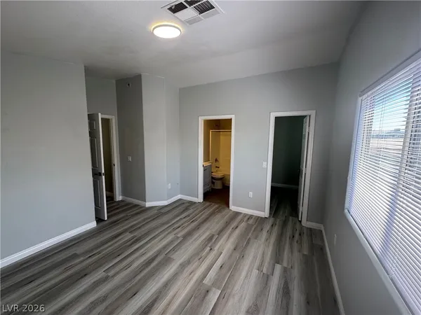 $2,120 | 5273 Panguitch Drive, Las Vegas, NV 89122