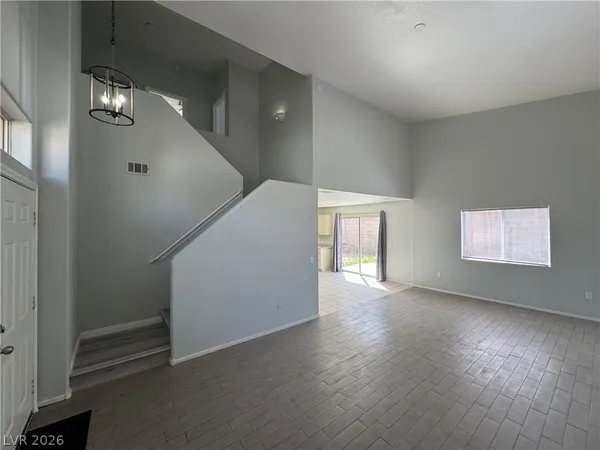 $2,120 | 5273 Panguitch Drive, Las Vegas, NV 89122