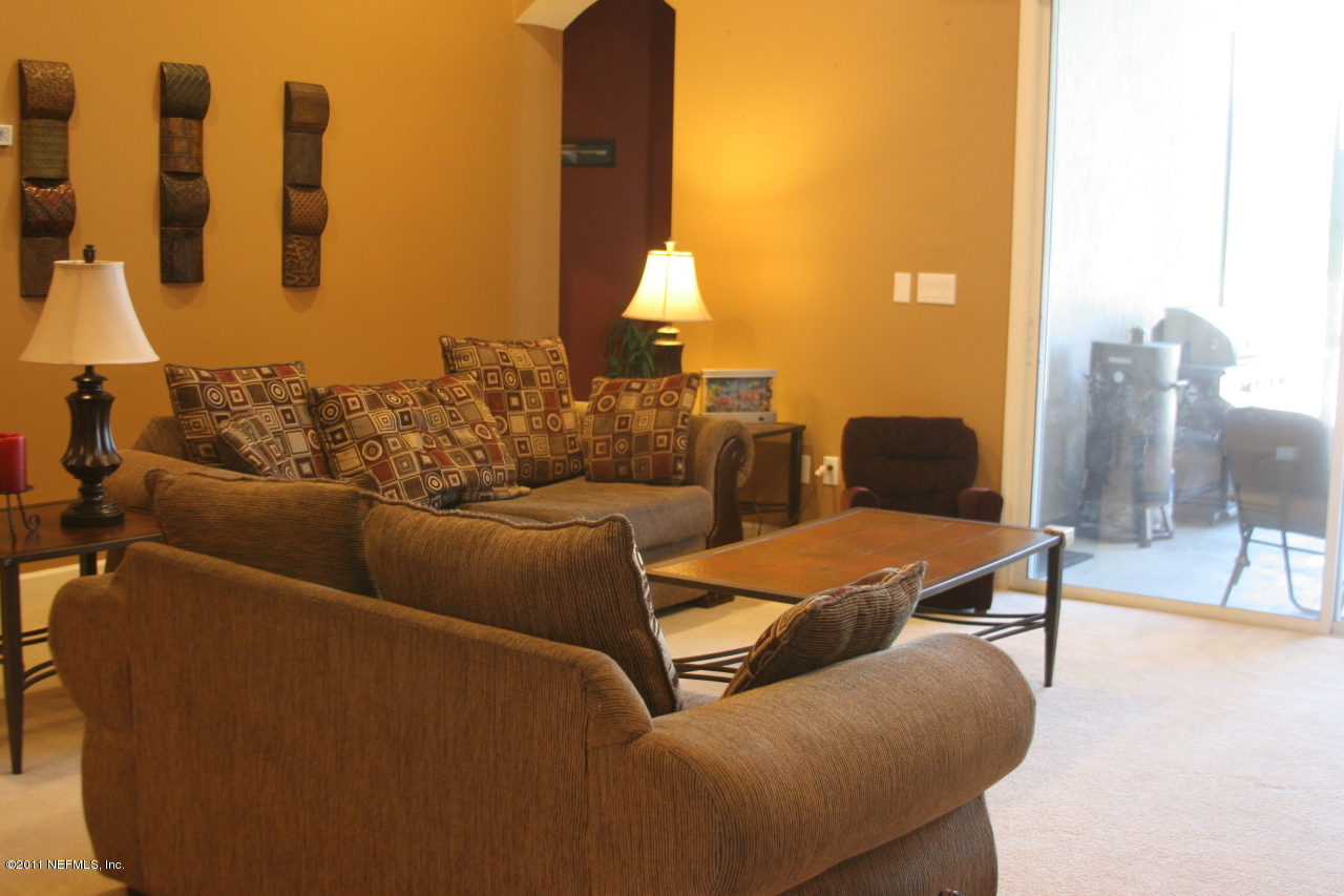 6071 White Tip Road Jacksonville, FL 32258 - Photo 8 of 35 Familyroom
