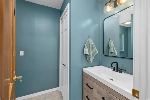 $260,000 | 4193 Buesching Drive, Fort Wayne, IN 46815