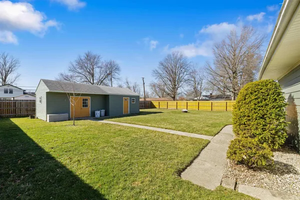 $260,000 | 4193 Buesching Drive, Fort Wayne, IN 46815