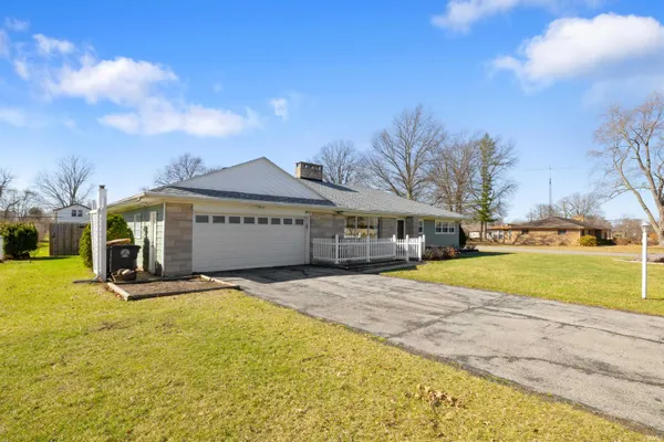 $260,000 | 4193 Buesching Drive, Fort Wayne, IN 46815