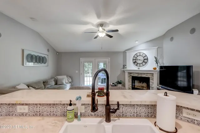 $2,400 | 12004 West Liberty Lake Drive, Jacksonville, FL 32258