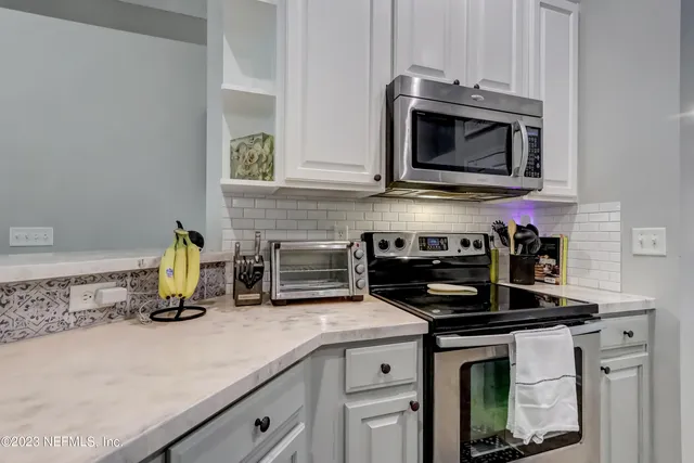 $2,400 | 12004 West Liberty Lake Drive, Jacksonville, FL 32258