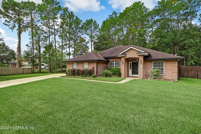 $2,400 | 12004 West Liberty Lake Drive, Jacksonville, FL 32258