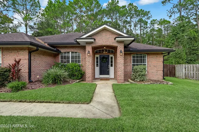 $2,400 | 12004 West Liberty Lake Drive, Jacksonville, FL 32258