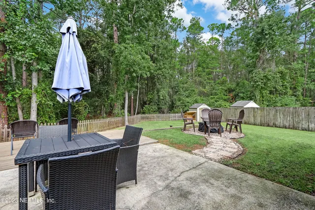 $2,400 | 12004 West Liberty Lake Drive, Jacksonville, FL 32258