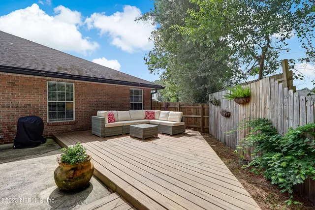 $2,400 | 12004 West Liberty Lake Drive, Jacksonville, FL 32258