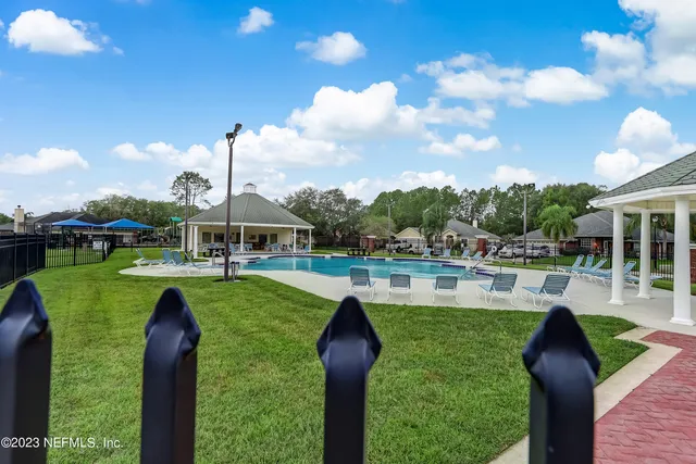 $2,400 | 12004 West Liberty Lake Drive, Jacksonville, FL 32258