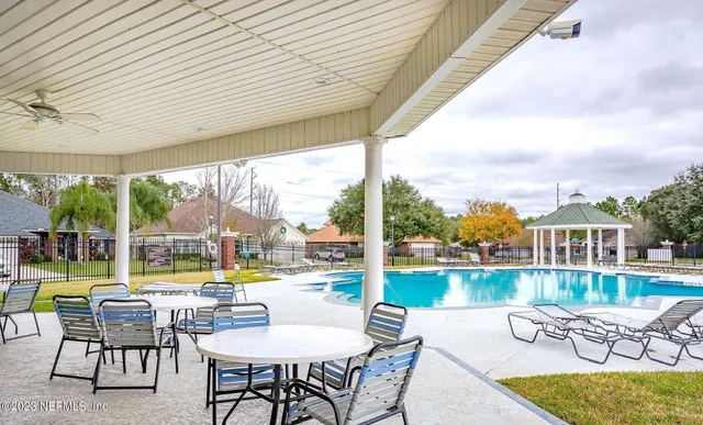 $2,400 | 12004 West Liberty Lake Drive, Jacksonville, FL 32258