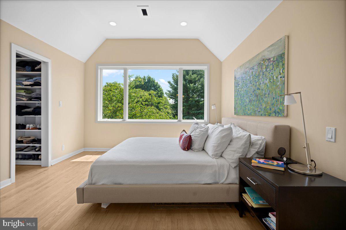 60 Humbert Street Princeton, NJ 08542 - Photo 23 of 44 a bedroom with a bed and a large window