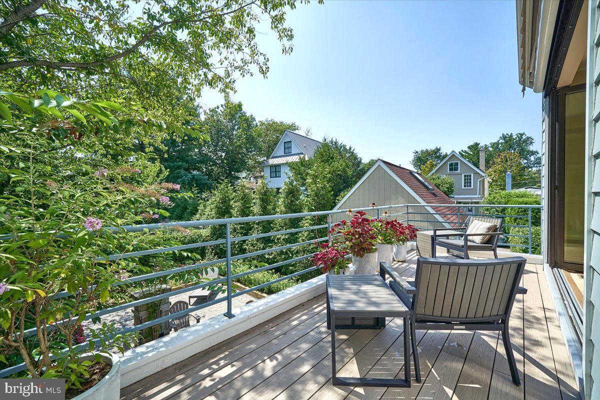 60 Humbert Street Princeton, NJ 08542 - Photo 44 of 44 a view of a chairs and table in the balcony