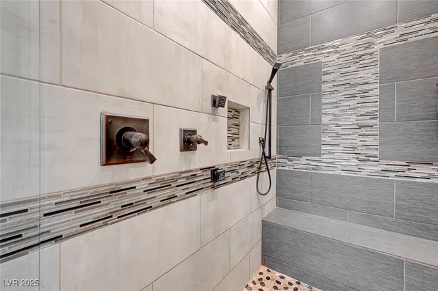 $8,500 | 5595 El Camino Road, Las Vegas, NV 89118