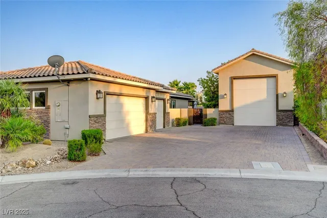 $8,500 | 5595 El Camino Road, Las Vegas, NV 89118