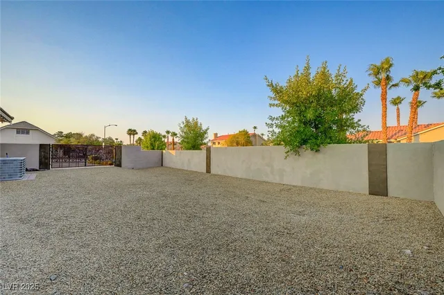$8,500 | 5595 El Camino Road, Las Vegas, NV 89118