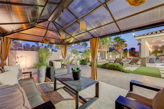 $8,500 | 5595 El Camino Road, Las Vegas, NV 89118