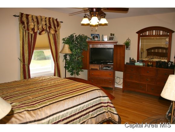 114 Nottingham Road Springfield, IL 62704 - Photo 7 of 21
