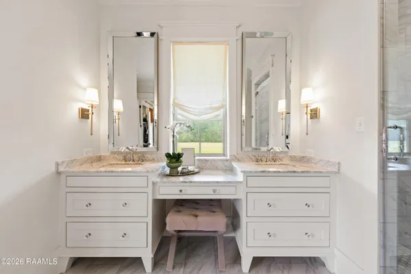 $1,125,000 | 3304 B Highway 93, Sunset, LA 70584