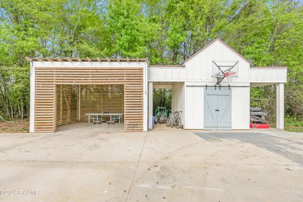 $1,125,000 | 3304 B Highway 93, Sunset, LA 70584