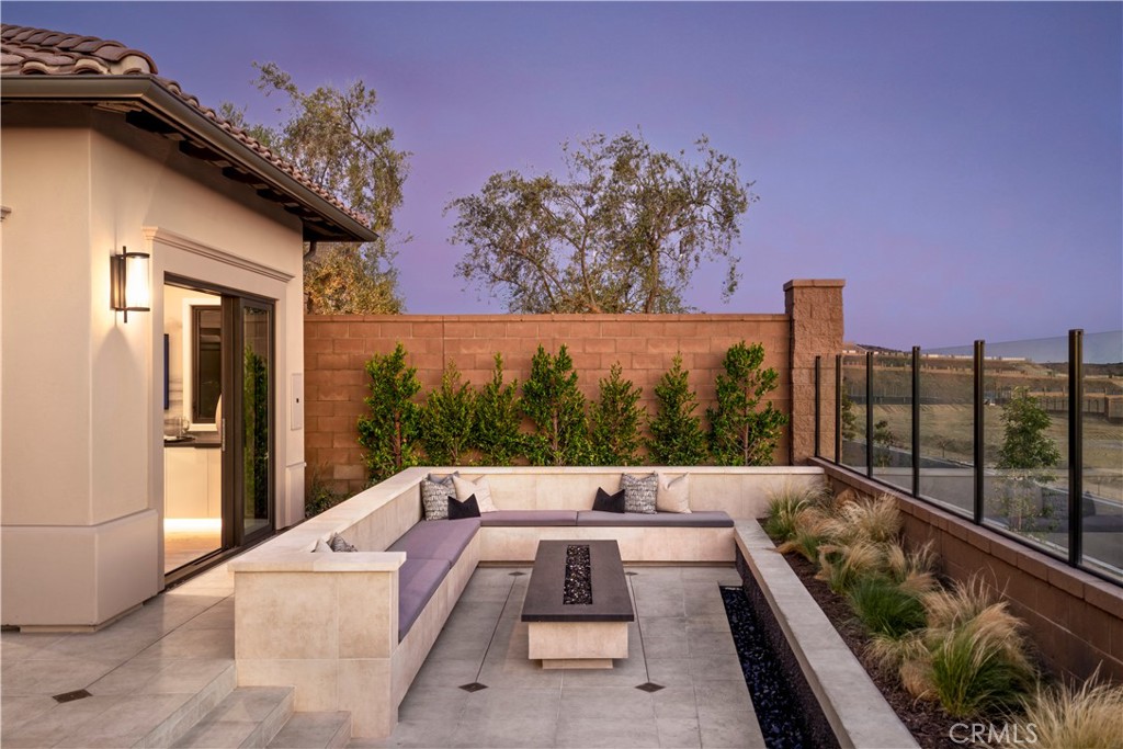 560 Peninsula Irvine, CA 92602 - Photo 18 of 20