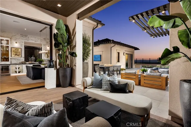 $5,733,500 | 560 Peninsula, Irvine, CA 92602