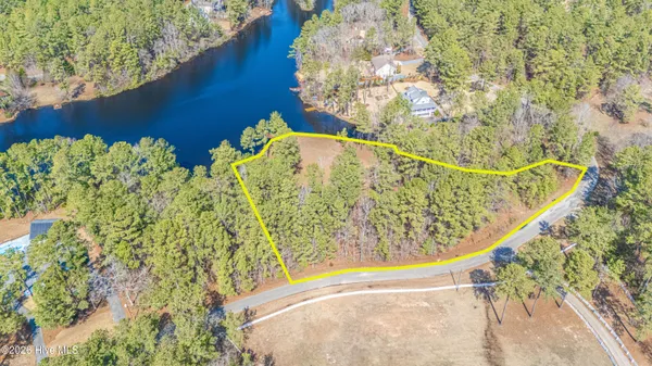$685,000 | 305 P852, Aberdeen, NC 28315