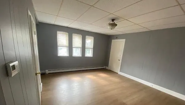 $2,000 | 1170 Main Street, Unit 4, Brockton, MA 02301