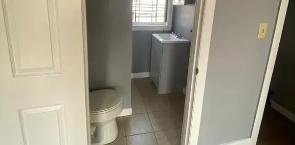 $2,000 | 1170 Main Street, Unit 4, Brockton, MA 02301