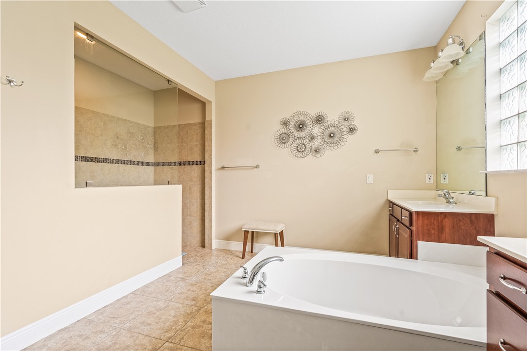 7621 Fieldstone Ranch Square Vero Beach, FL 32967 - Photo 23 of 36 Gallery Image 23