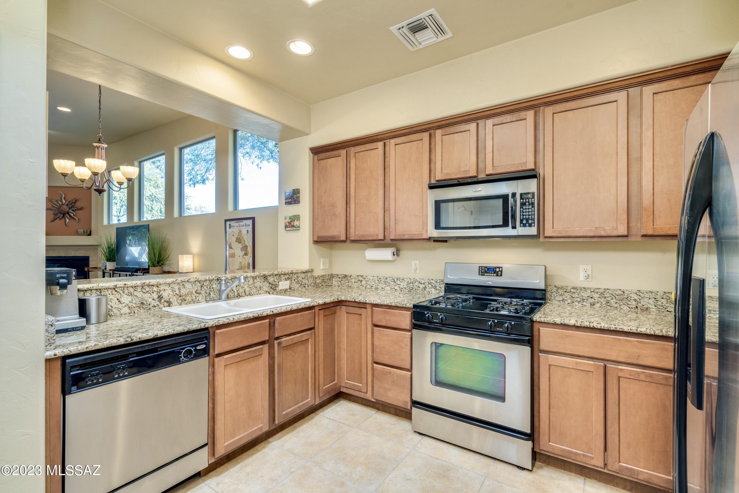 223 East Spring Sky Street Tucson, AZ 85737 - Photo 19 of 37