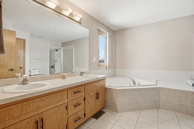 $420,000 | 1347 Rainbow Circle, Manteno, IL 60950