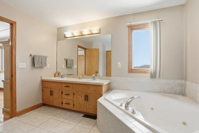 $420,000 | 1347 Rainbow Circle, Manteno, IL 60950