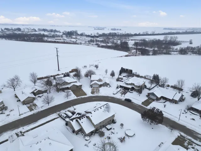 $420,000 | 1347 Rainbow Circle, Manteno, IL 60950