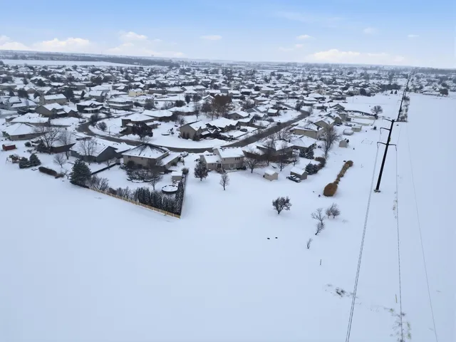 $420,000 | 1347 Rainbow Circle, Manteno, IL 60950