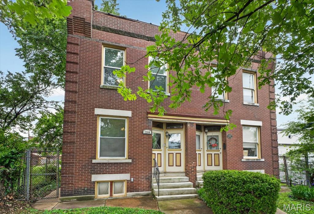 2206 Victor Street St. Louis, MO 63104 - Photo 2 of 51