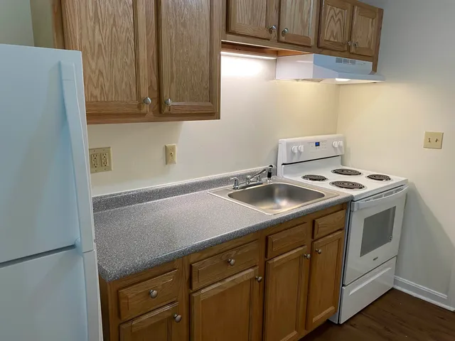 $1,852 | 53 Walker Street, Unit 2S, Manchester, NH 03102