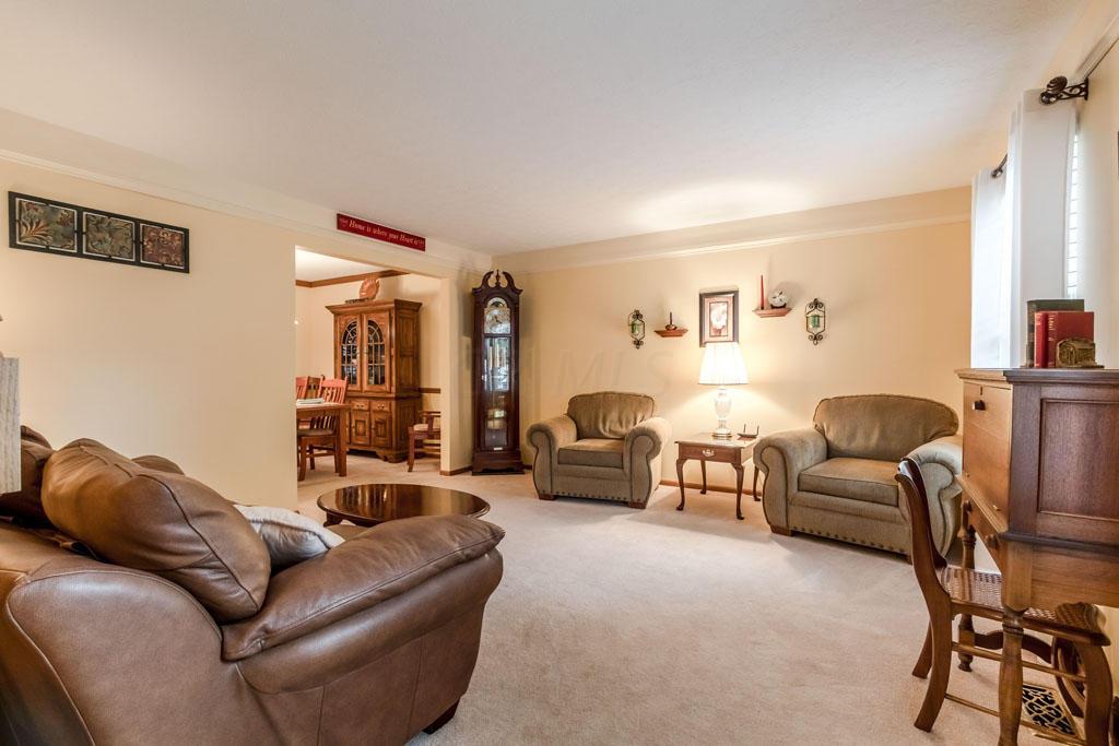 807 Lindenhaven Road Columbus, OH 43230 - Photo 7 of 38