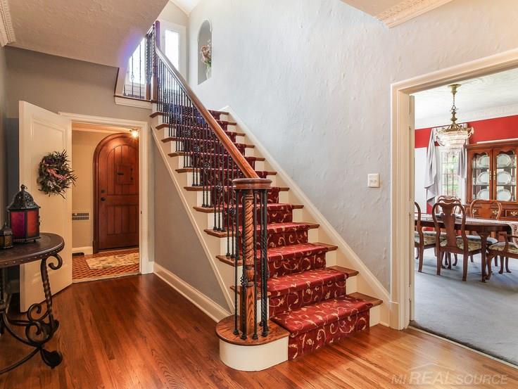1216 Devonshire Road Grosse Pointe Park, MI 48230 - Photo 5 of 61