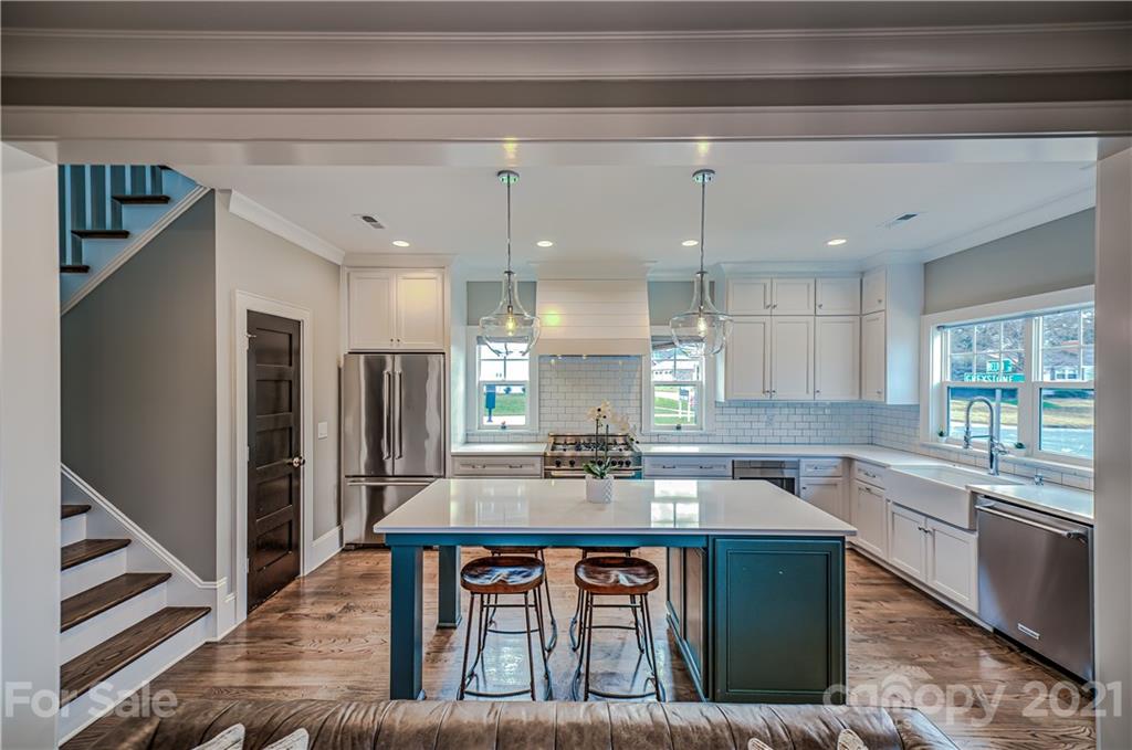 537 Greystone Road Charlotte, NC 28209 - Photo 1 of 28 Gallery Image 1
