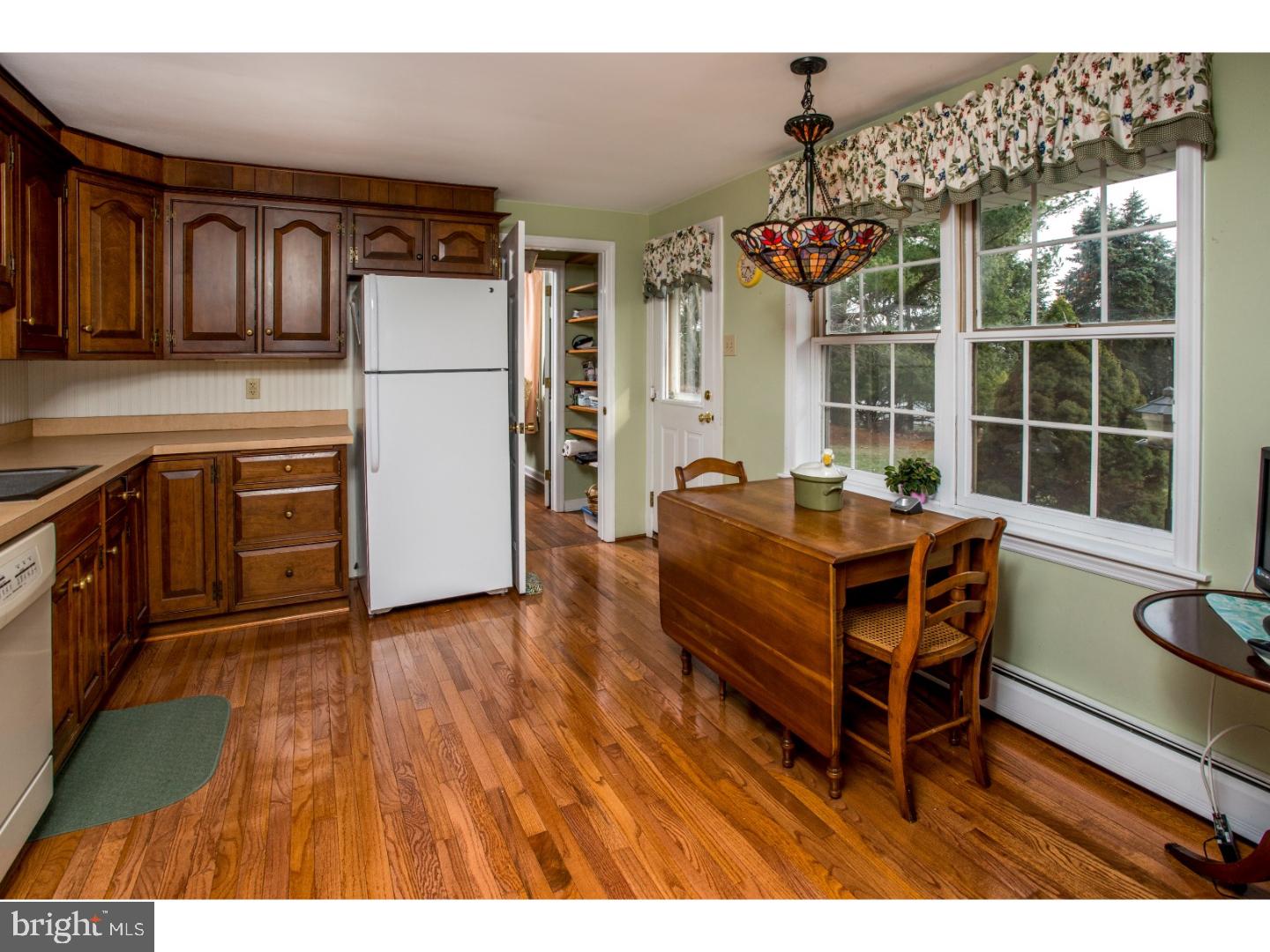 92 Bonnie Brae Road Spring City, PA 19475 - Photo 10 of 15 Kitchen