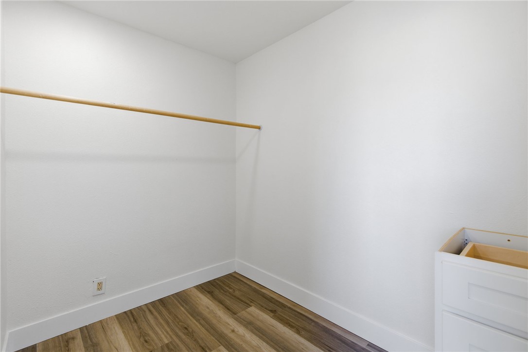 26151 Rainbow Road Meadview, AZ 86444 - Photo 15 of 46 Closet
