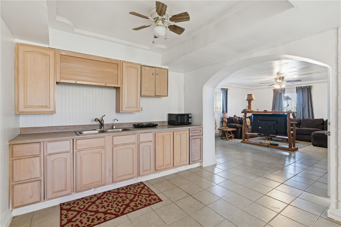 26151 Rainbow Road Meadview, AZ 86444 - Photo 30 of 46 Kitchen