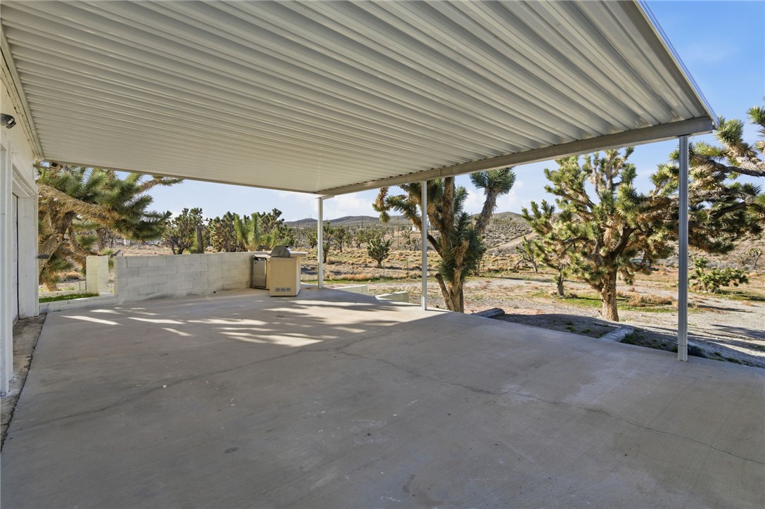 26151 Rainbow Road Meadview, AZ 86444 - Photo 35 of 46 View of patio