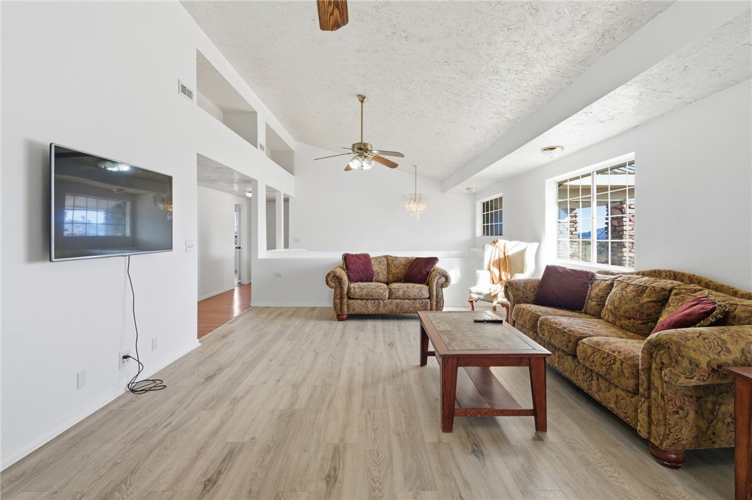 26151 Rainbow Road Meadview, AZ 86444 - Photo 6 of 46 Freshly painted interior
