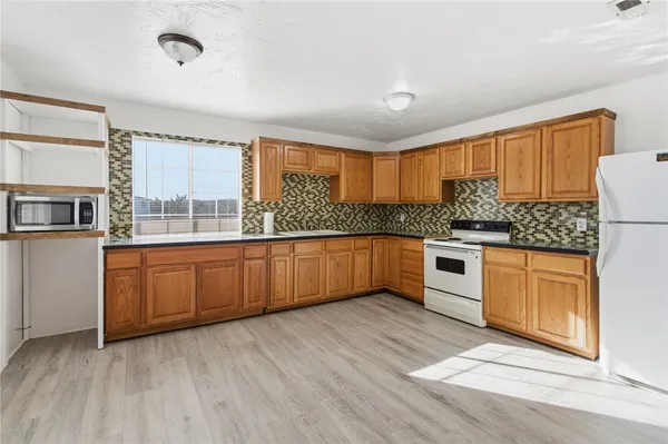 $335,500 | 26151 Rainbow Road, Meadview, AZ 86444