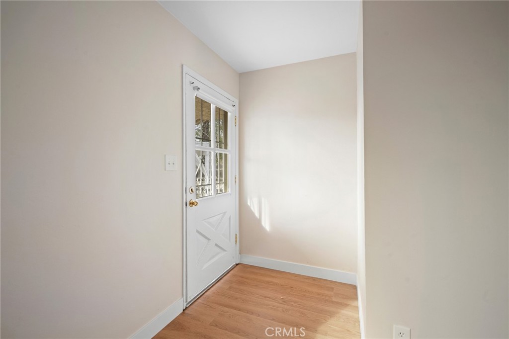 7025 Day Street Tujunga, CA 91042 - Photo 3 of 33