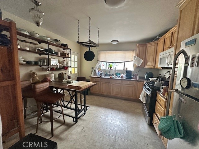 7025 Day Street Tujunga, CA 91042 - Photo 33 of 37 a view of a kitchen and a kitchen