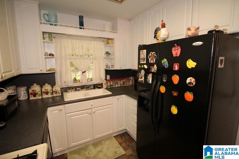 1041 Sharp Drive Birmingham, AL 35235 - Photo 7 of 20