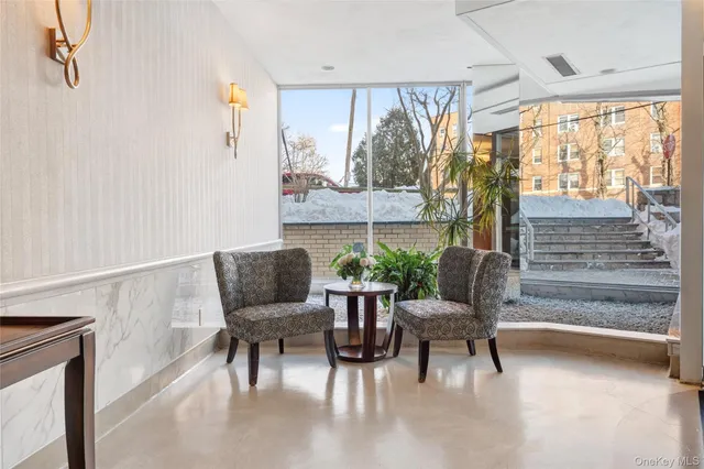 $325,000 | 12 Old Mamaroneck Road, Unit 2G, White Plains, NY 10605